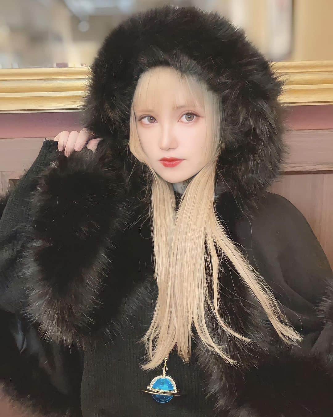 赤木クロのインスタグラム：「🖤  、 、 、 、 、 、 、  #anime #animegirl #animejapan #animeworld #japan #japanesegirl #日本 #サブカル #漫画 #comic #cos #cosplay #cosplayer #cosplaygirl #cosplayers #コスプレ #コスプレイヤー  #gravure  #lingerie  #일본여자 #코스프레 #그라비아 #角色扮演遊戲　#ゴシック #ゴシックファッション #Gothic #gothiclolita #gothicfashion」