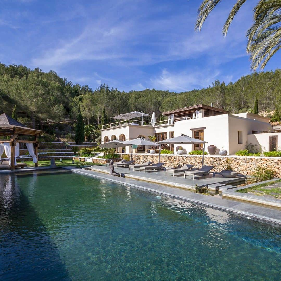 クリスティーズのインスタグラム：「A tranquil and naturally beautiful area with spectacular views of Atzaro Mountain and Morna Valley, this property is set in one of the quietest and most unique places on the Spanish island of Ibiza.⠀ .⠀ Via @christiesrealestate  Represented by @estelaexclusivehomes⠀ .⠀ #houseoftheday #luxurydefined #Christies #ChristiesHomes #Luxury #LuxuryRealEstate #SanJuan #Ibiza #Spain #Architecture #AtzaroMountain #MornaValley」