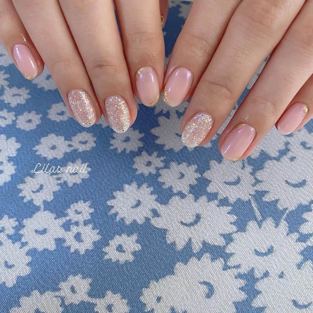 makoのインスタグラム：「* ありがとうございました🤍 可愛かった🌼 #girlynail #ガーリーネイル #ミラーネイル #glitternail #젤네일 #젤네일아트 #젤네일전문 #フレンチガーリー  #ギンガムチェック #北欧ネイル #オーダーチップ #ブライダルネイル #ワイヤーネイル  #セルフネイル #스누피네일아트 #左右非対称ネイル #ちょうちょネイル #uniqlou #ヴィンテージネイル #水滴ネイル #オーロラネイル #フレンチネイル #冬ネイル #マットネイル #韓国ネイル」