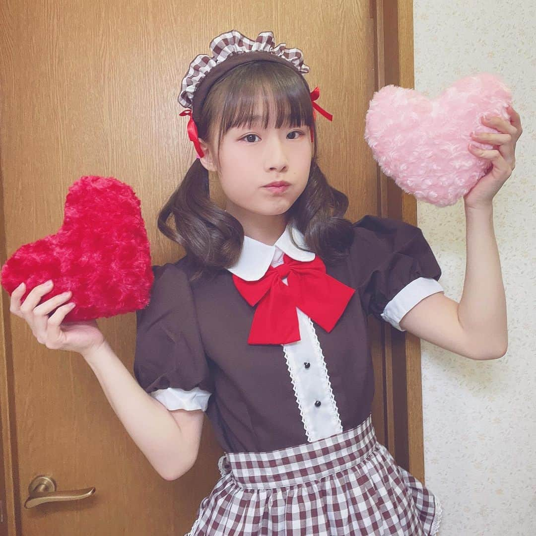 新倉愛海さんのインスタグラム写真 - (新倉愛海Instagram)「おかえりなさい👗💞﻿ ﻿ #アプガ2 #アイドル #メイド服 #メイド #コスプレ #バレンタイン」1月31日 19時41分 - ami_niikura_uug2ki