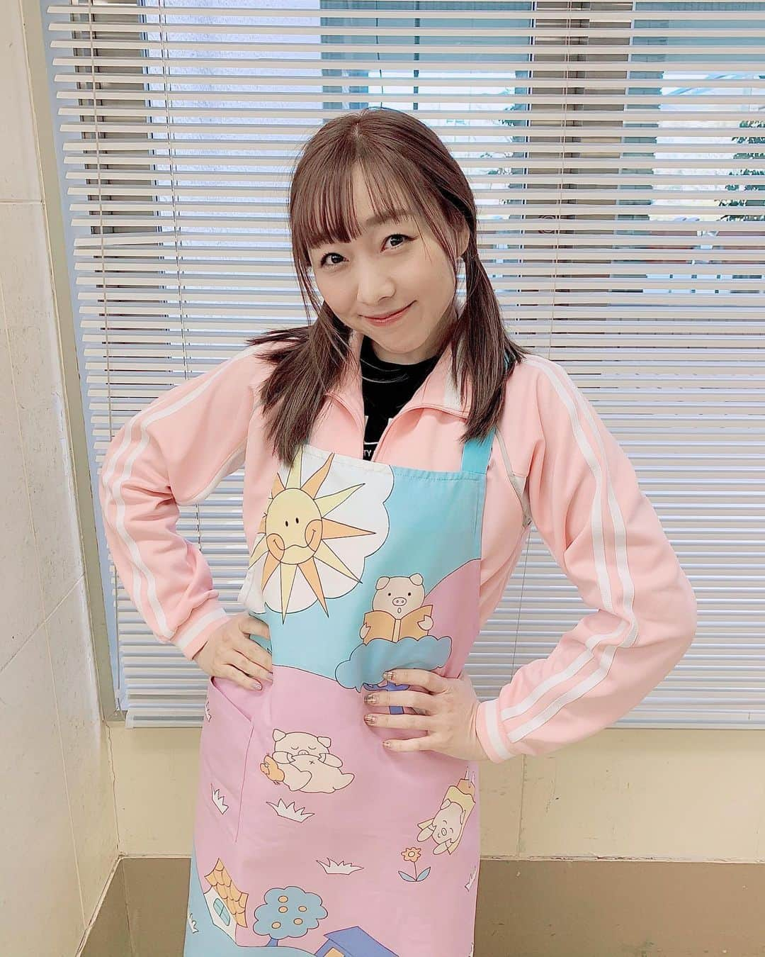 須田亜香里さんのインスタグラム写真 - (須田亜香里Instagram)「. ツインテールで保育園の先生役🐥 ↓ 初めての運転席 ↓ ホラー女子  写真3枚ありますが、一応同じ役です😇 #隣のホラー女子 #TVer #一週間無料配信中 #ツインテール #保育士  1月31日(日) ✏️#てくてく歩いてく 中日新聞コラム連載 ナゴヤドームでのMV撮影きっかけで思い出した懐かしい話とかとか…  👻#隣のホラー女子 日テレ13:15〜 ストーカー女役  📻#オールタイムリクエスト 東海ラジオ 14:00〜 SKE48新曲の話などしました😊 ※ストーリーズにradikoリンク貼りました！  🀄️#熱闘Mリーグ ABEMA&テレ朝24:55〜 今日も爆笑問題太田さんMC❗️ 映画 #打姫オバカミーコ 特集もありますっ」1月31日 19時52分 - akarisuda