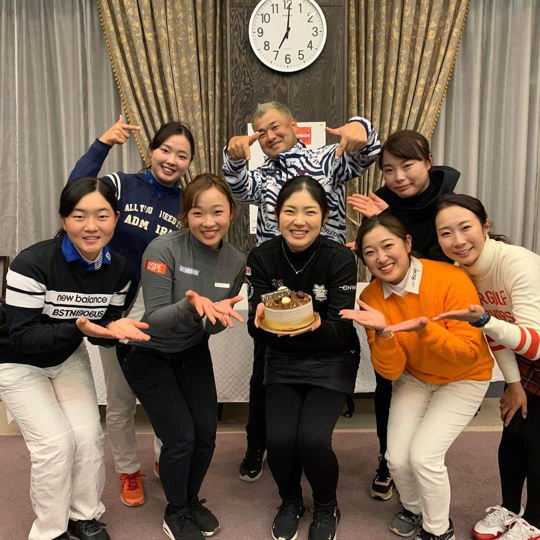篠崎愛のインスタグラム：「鹿児島合宿行ってきました！ スイング激変の5日間。 たくさん動画撮ってもらったので、順々に載せていきます！ お楽しみに♬  #チーム三觜」