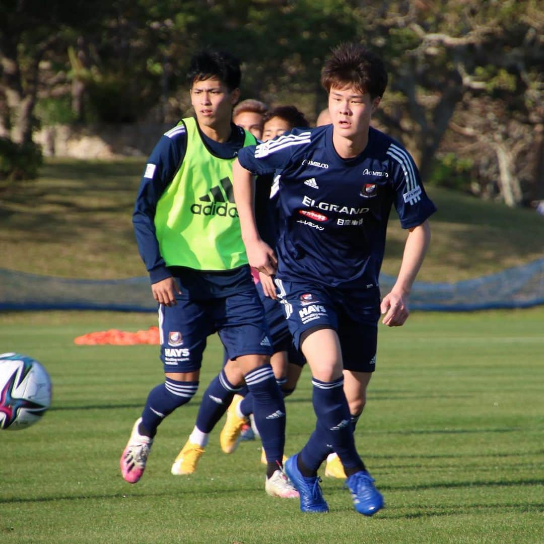 横浜F・マリノスさんのインスタグラム写真 - (横浜F・マリノスInstagram)「First training done! キャンプトレーニング初日✅  #fmarinos #training #camp #石垣島 #キャンプ」1月31日 20時15分 - yokohamaf.marinos