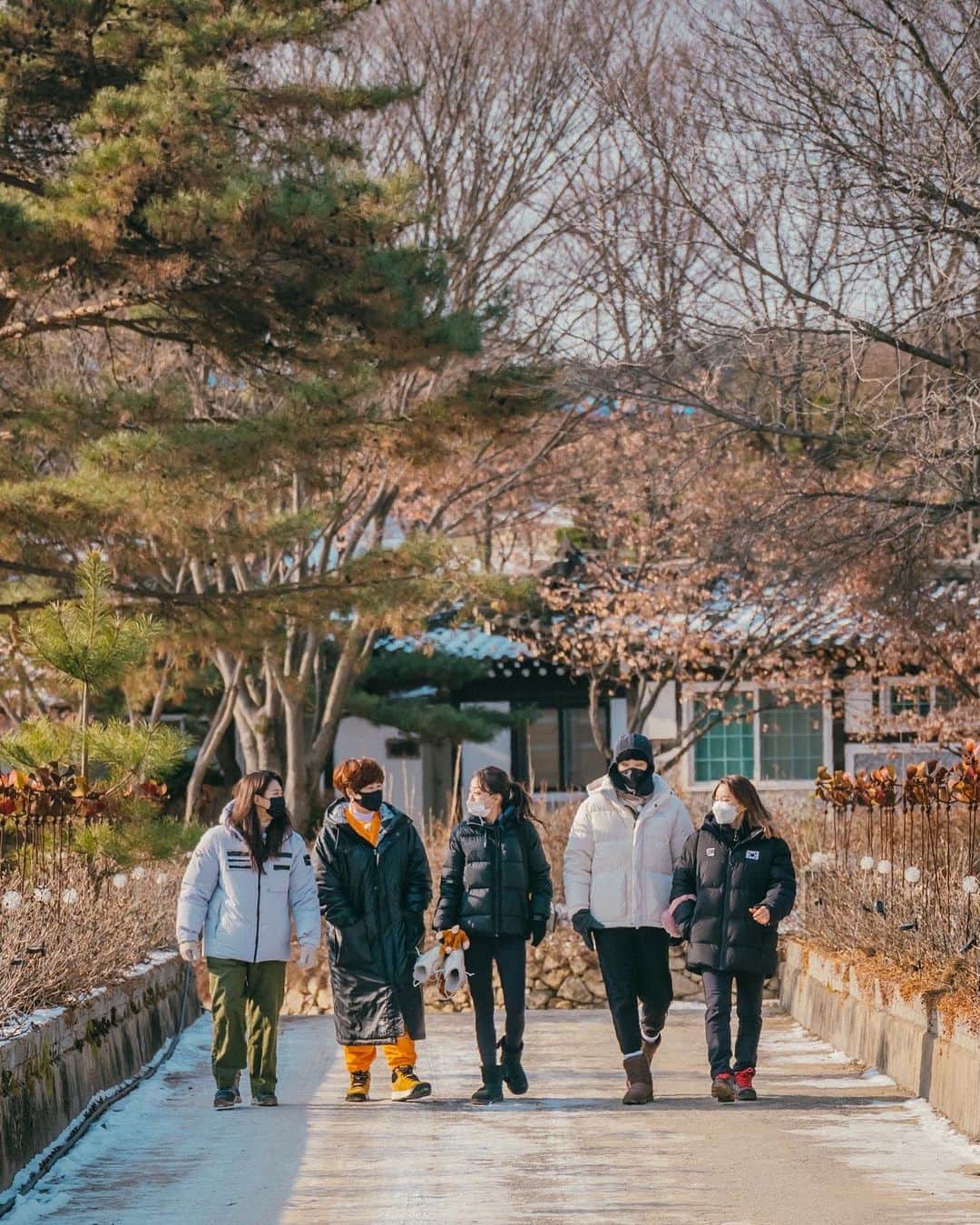 郭珉整のインスタグラム：「......」