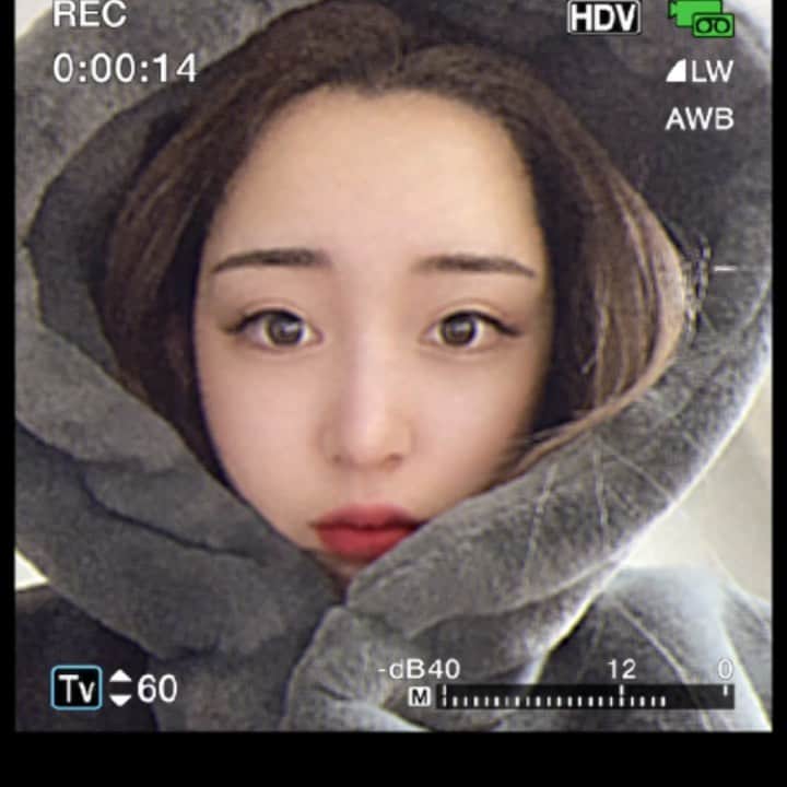 石田みかのインスタグラム：「. . ストーリーで好評だったやつのせておく☁️ 載せる写真が無いだなんて 本当の事は口が裂けても言えない🤔 . . . #ラウンドガール #筋トレ女子 #ダイエット生活 #グラマラスボディ #美尻トレーニング #ジム活 #ジムウェア #トレーニングメニュー #ボディメイク女子 #スクワット #ウェイトトレーニング #体重公開 #減量メニュー #キックボクシング #ボクシング女子 #japanesegirl #japanese #tokyo #日本女孩 #我的最愛」