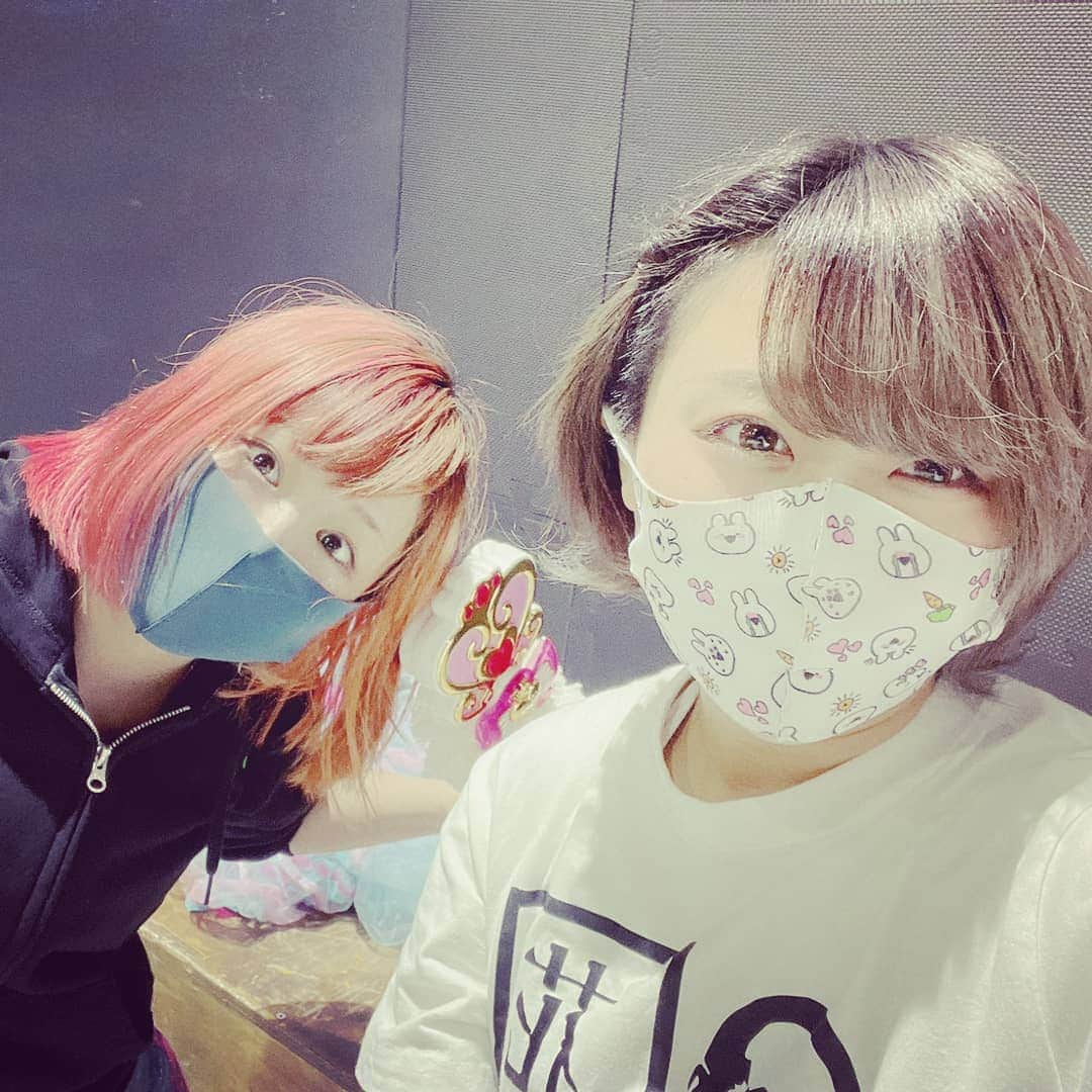 マドレーヌさんのインスタグラム写真 - (マドレーヌInstagram)「♡♡♡ Ms.HANAZONO  花園選手と初対戦でした♡  #女子プロレスラー #prowretler #luv #japanesegirl  #pinkhair  #smile  #osaka #happy」1月31日 21時21分 - madeline_prowrestling