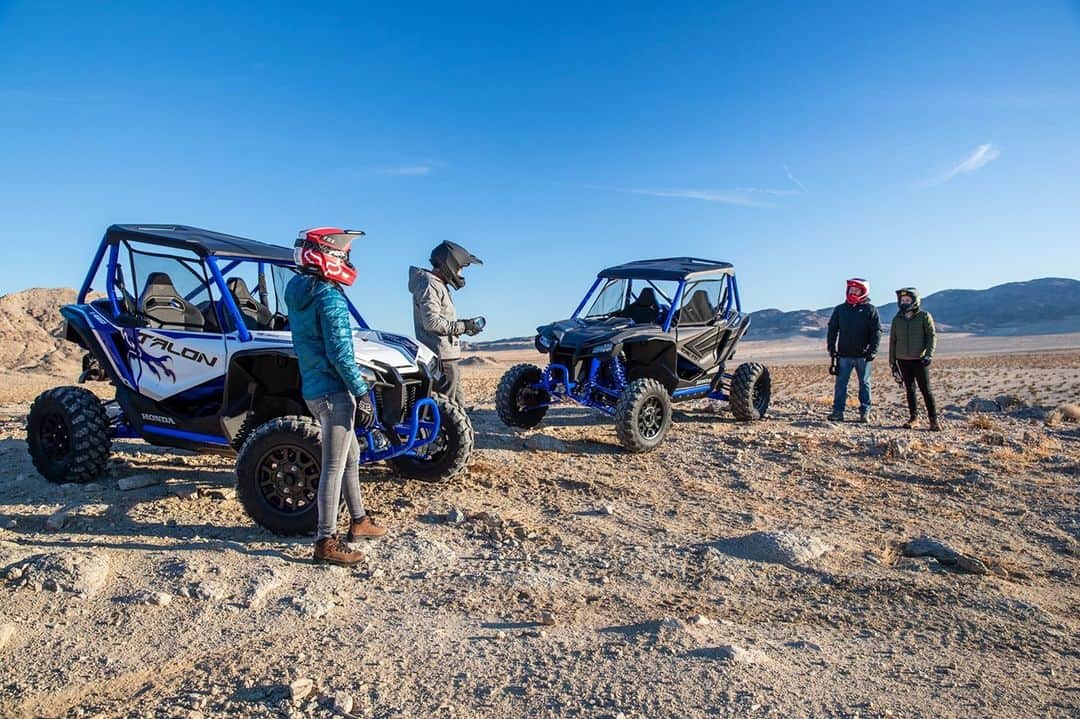 Honda Powersports USさんのインスタグラム写真 - (Honda Powersports USInstagram)「Who wants to be doing this today? Tag us with your Talons and Pioneers. #sxssunday #betteronahonda」2月1日 3時00分 - honda_powersports_us