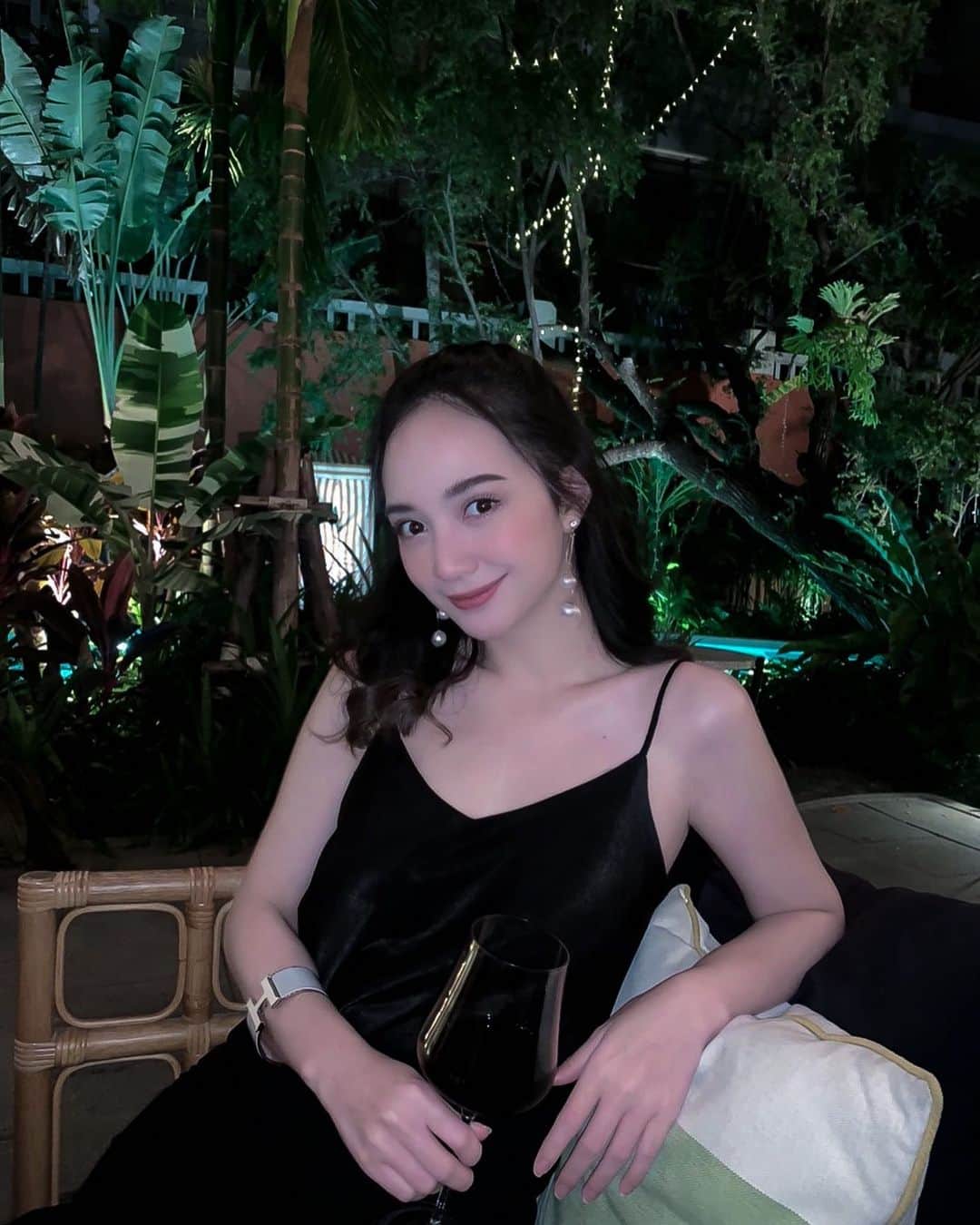 インヤのインスタグラム：「Miss me ? 😜 หายไปหลายวัน」