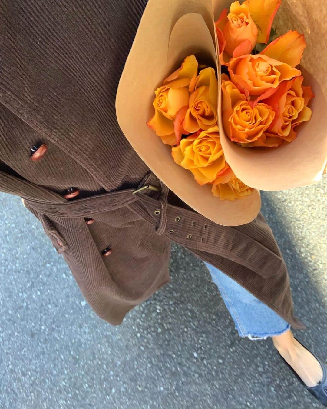 のインスタグラム：「一目惚れ🧡🧡🧡 色のパワーに元気をもらえた日曜日でした🧡」