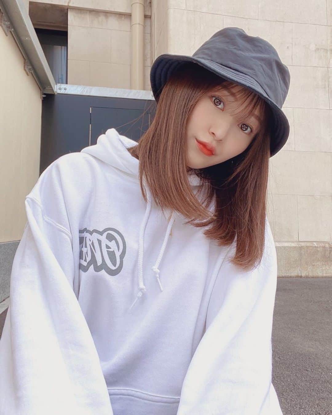 のインスタグラム：「. . . . Twitterでボートレース予想 投稿してます😇 フォローしてね😇  #ボートレース予想 #ボートレース #ボレジョ #パーカー女子」