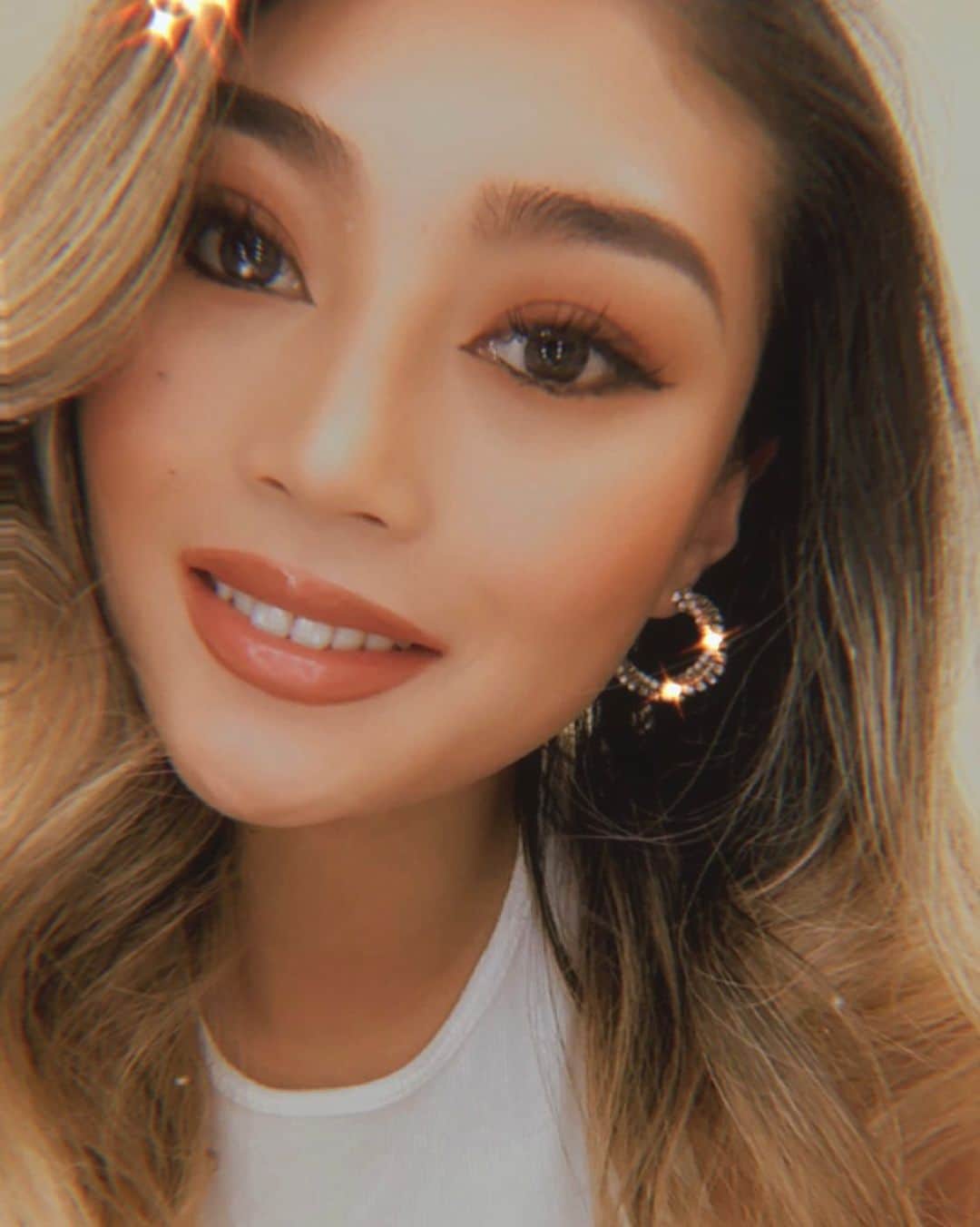 MAKOのインスタグラム：「smile☺︎🌈☘️」