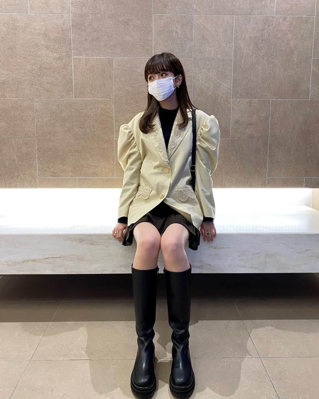 田口珠李さんのインスタグラム写真 - (田口珠李Instagram)「さっきの投稿のコーデ☺️ 私はミニスカートがだいすき💓  そわちゃんのかわいいジャケットと chuuさんのかわいいスカートとブーツ😻  #chuu #chuujapan」1月31日 22時16分 - suaaminm