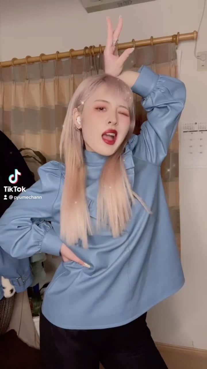 Yumeのインスタグラム：「I’m not cool🥲💘💘 #hyuna#imnotcool#ヒョナ#踊ってみた#dancecover#현아#」