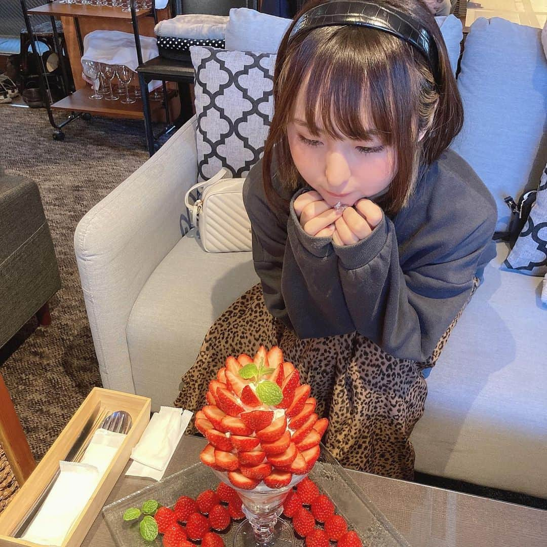 あんにゅい豆腐さんのインスタグラム写真 - (あんにゅい豆腐Instagram)「. 🍓🍓🍓🍓 .  #あんにゅい豆腐 #ennuimamefu #まめふたそ #まめふちゃん #photo #photography #camera #一眼レフ #写真 #カメラ #cosplay #コスプレ #costume #cosplayer #cosplayers #cosplaying #model #japan #japanese #japanesegirl #kawaii #cute」1月31日 22時32分 - p_cos4