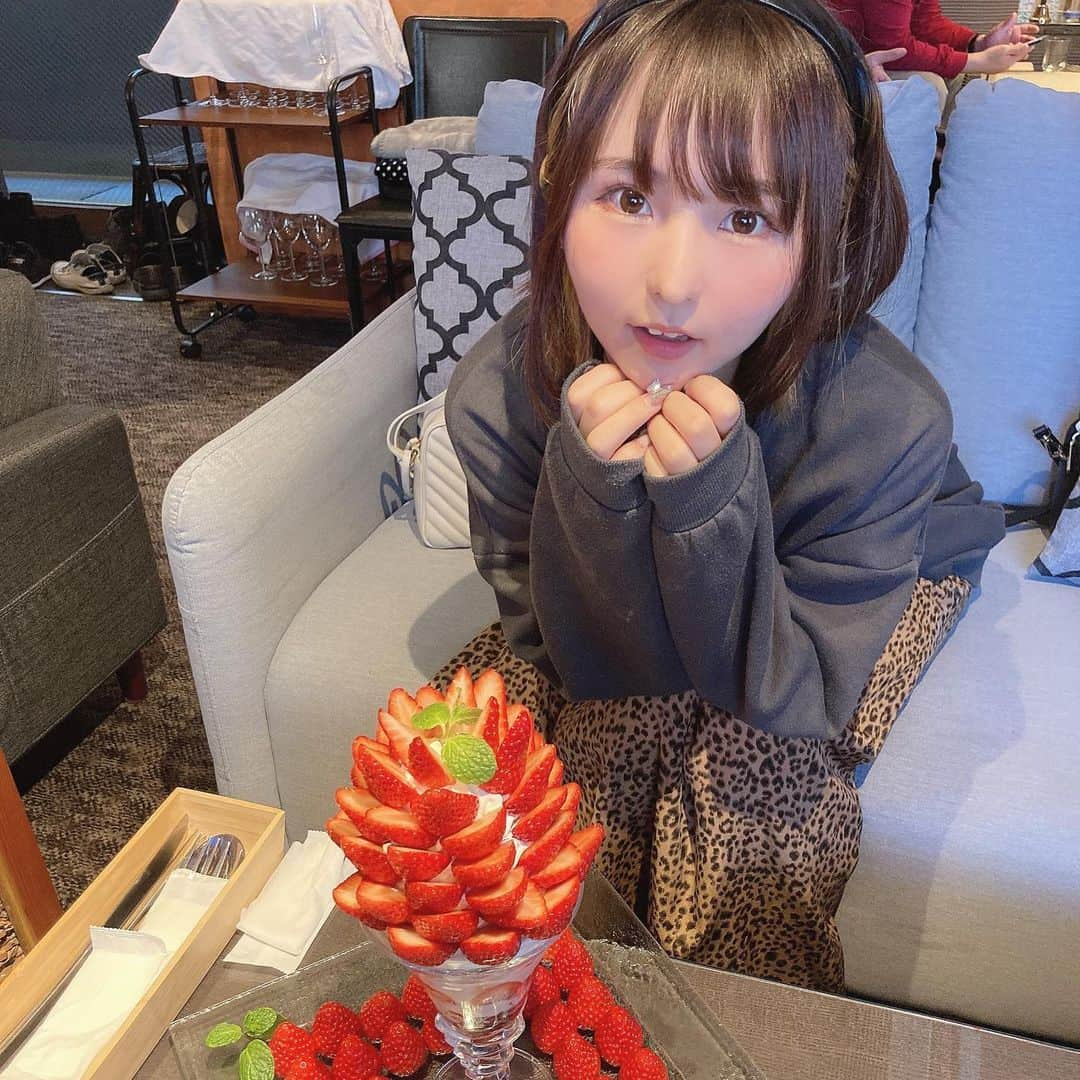 あんにゅい豆腐さんのインスタグラム写真 - (あんにゅい豆腐Instagram)「. 🍓🍓🍓🍓 .  #あんにゅい豆腐 #ennuimamefu #まめふたそ #まめふちゃん #photo #photography #camera #一眼レフ #写真 #カメラ #cosplay #コスプレ #costume #cosplayer #cosplayers #cosplaying #model #japan #japanese #japanesegirl #kawaii #cute」1月31日 22時32分 - p_cos4