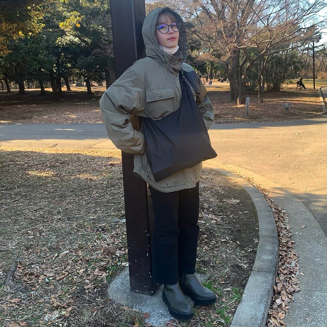 山本 絵里加のインスタグラム：「_ さむう⛄️ スタートアップ2周目してる🥵✨ #韓国ドラマハマりすぎ #ootd#puu_fashion」