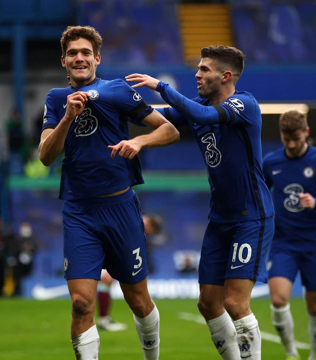 チェルシーFCさんのインスタグラム写真 - (チェルシーFCInstagram)「MARCOS ALONSO GOAL!! 💥 What a strike, 2-0! 👏 #CHEBUR #CFC #Chelsea」1月31日 22時48分 - chelseafc