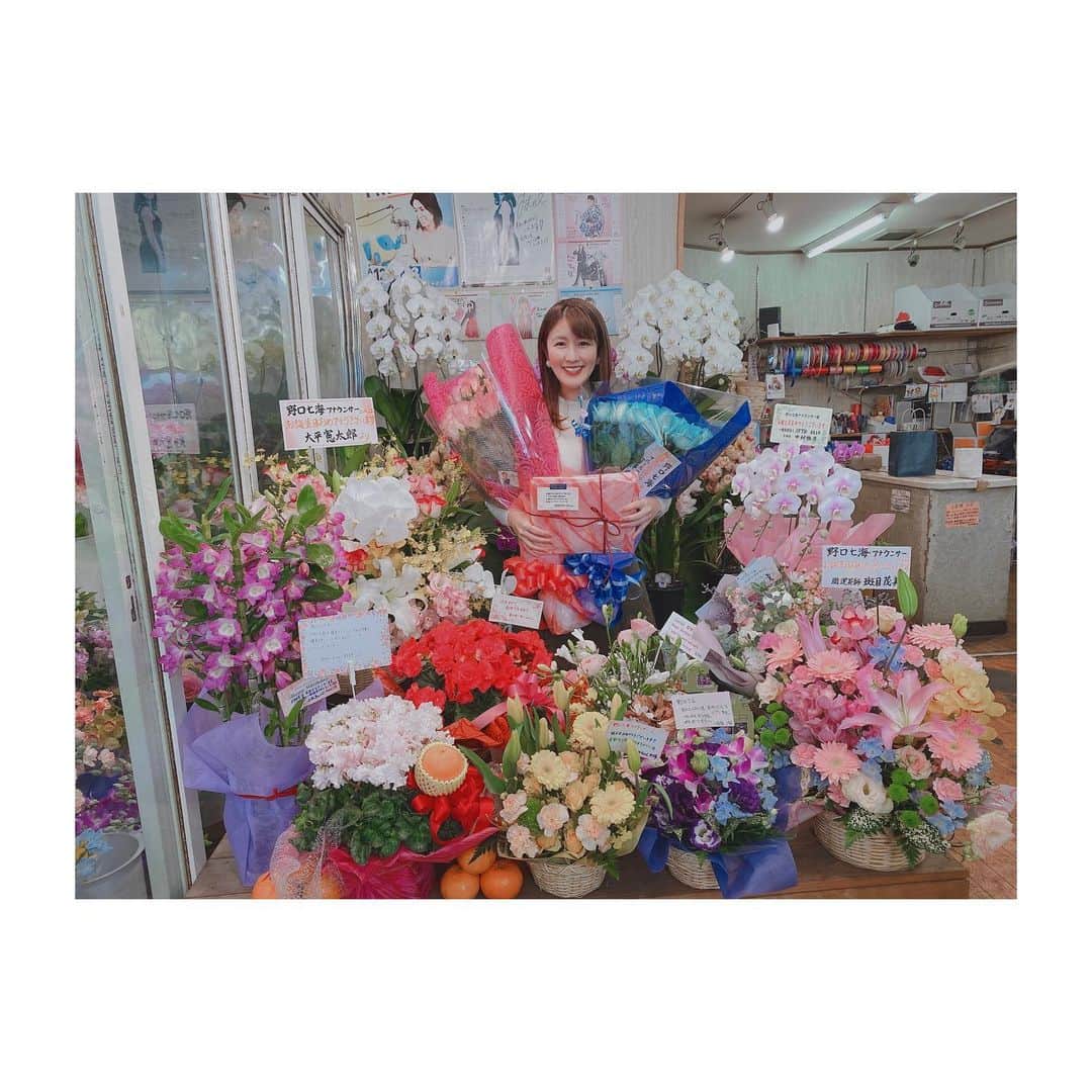 野口七海さんのインスタグラム写真 - (野口七海Instagram)「⭐️2021.1.31⭐️ 30歳のお誕生日を迎えました💐 日々支えてくださる全ての皆さんに感謝の気持ちでいっぱいです🌸 本当にありがとうございます✨ これからも頑張りますのでよろしくお願いします🥺 . #素敵なお花💐 #ありがとうございます💕  #これからもよろしくお願いします🙇‍♀️」1月31日 22時58分 - noguchi_nanami