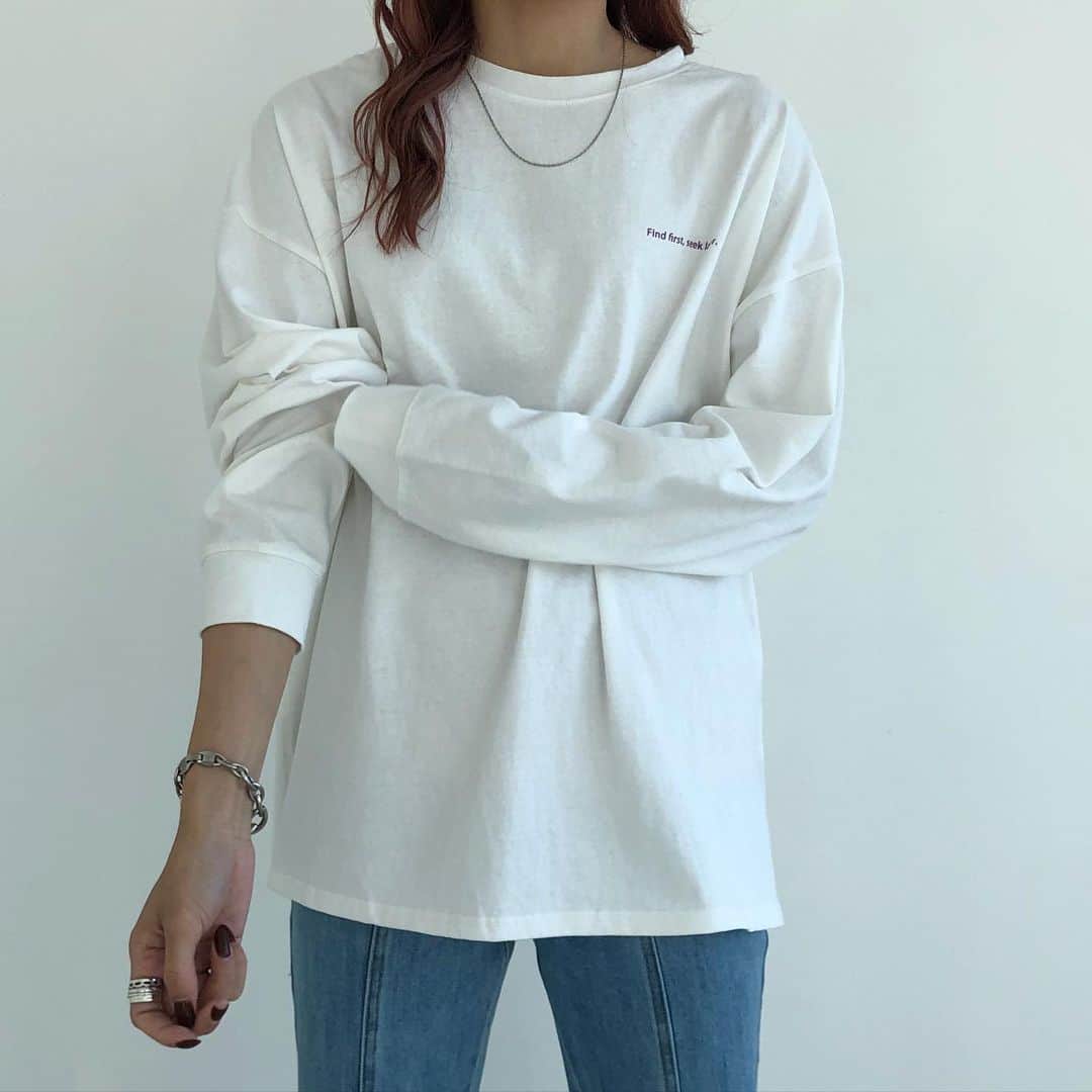 antic rag アンティックラグ ルクア大阪店のインスタグラム：「new arrival  ☑︎バックロゴTシャツ【1935616302】 ¥4,500+tax  __________________________________________  店頭にて発売中  オンライン発売もうしばらくお待ちください  _________________________________________  #アンティックラグ #大阪#天王寺#大阪限定#lucua#osaka #天王寺mio #anticrag #スタッフコーデ #お洒落さんと繋がりたい #淡色女子 #カジュアルコーデ #淡色コーデ #春色コーデ#プチプラコーデ #撮影データ#春物撮影#ss#大人カジュアル#今日のコーデ」