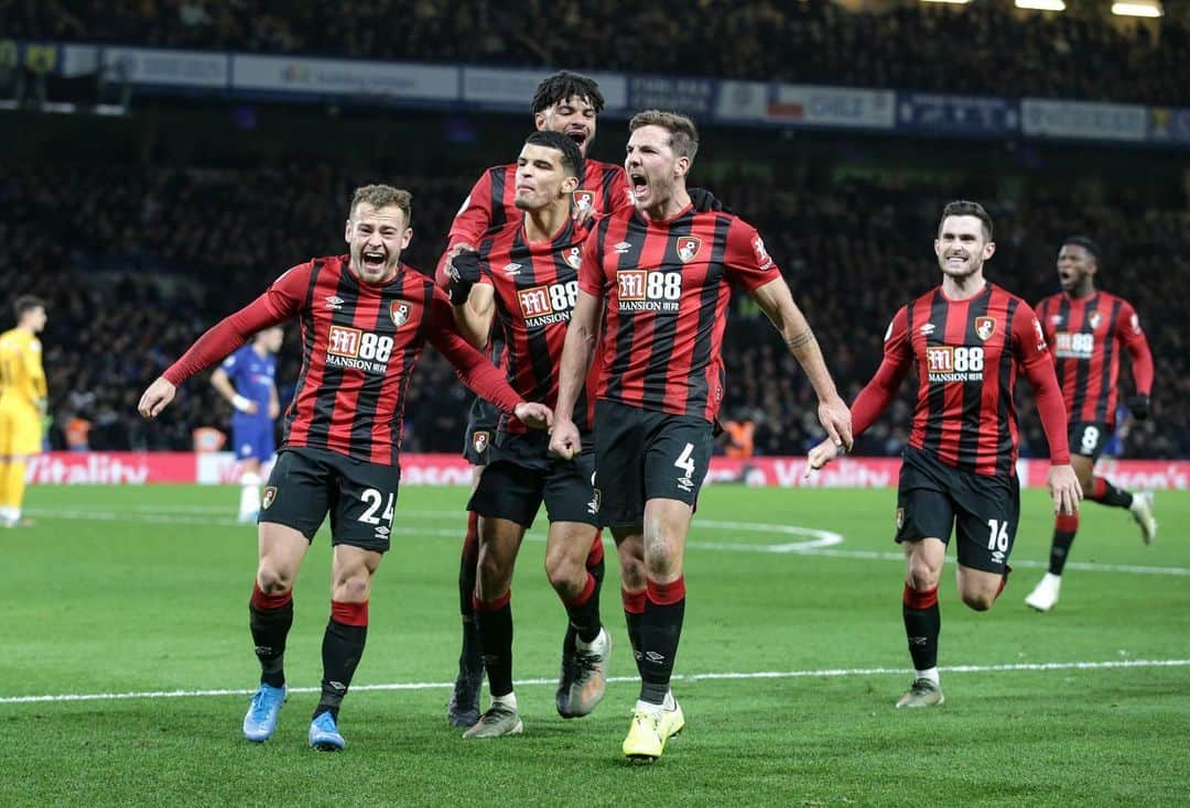 AFCボーンマスさんのインスタグラム写真 - (AFCボーンマスInstagram)「A moment we won’t forget 💫👏 #afcb 🍒」1月31日 23時23分 - afcb