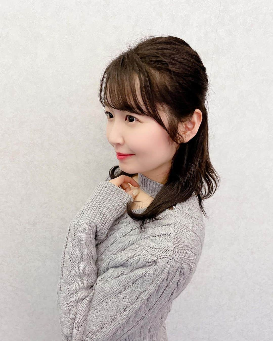 惣田紗莉渚さんのインスタグラム写真 - (惣田紗莉渚Instagram)「今日のイベントは こんな感じでした(*´-`) #lilyboutique  #zara #ニットワンピース  #スリット #チョーカー #ハーフアップ」1月31日 23時31分 - sarisari0118