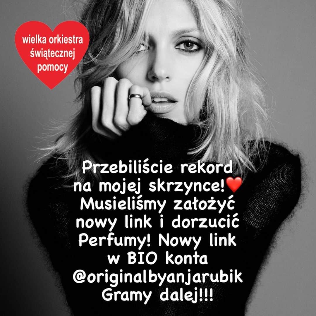 アニヤ・ルービックのインスタグラム：「Przebiliście rekord  na mojej skrzynce!❤️❤️❤️❤️❤️ Musieliśmy założyć nowy link i dorzucić  Perfumy! Nowy link w BIO konta @originalbyanjarubik  Gramy dalej!!!   Perfumy w prezencie! ❤️ Wrzuć do mojej Wirtualnej Puszki dowolną kwotę i graj z Wielką Orkiestrą z dowolnego miejsca na świecie!  Kupując cegiełkę o wartości 50 zł lub 100zł  dostaniesz ode mnie w prezencie Perfumy Original by Anja Rubik.  Link do aukcji w BIO konta @originalbyanjarubik」