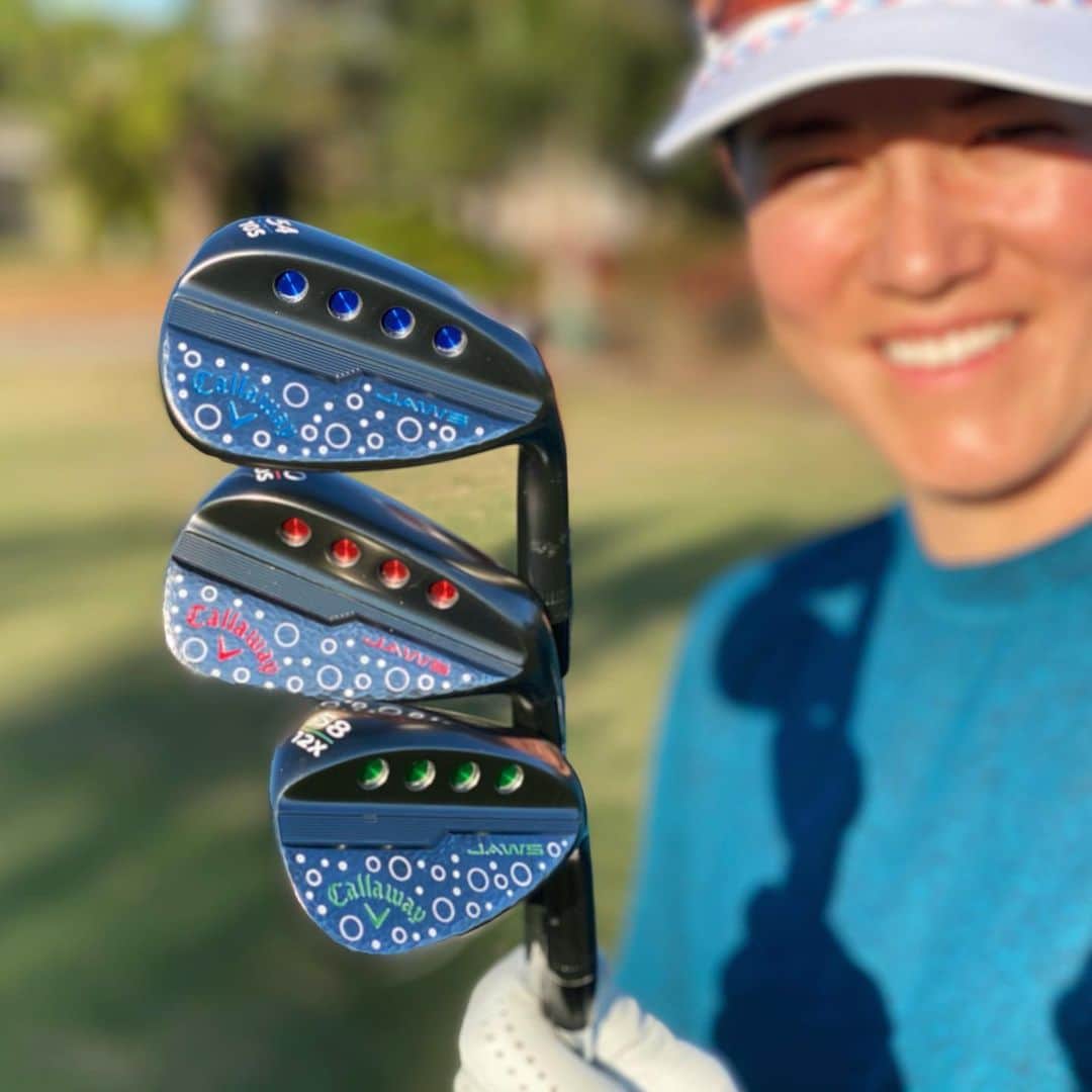 ヴィッキー・ハーストのインスタグラム：「New sticks for 2021! Thank you @callawaygolf @anthony.taranto @barrylyda ! 🔥💪🏼👏🏼」