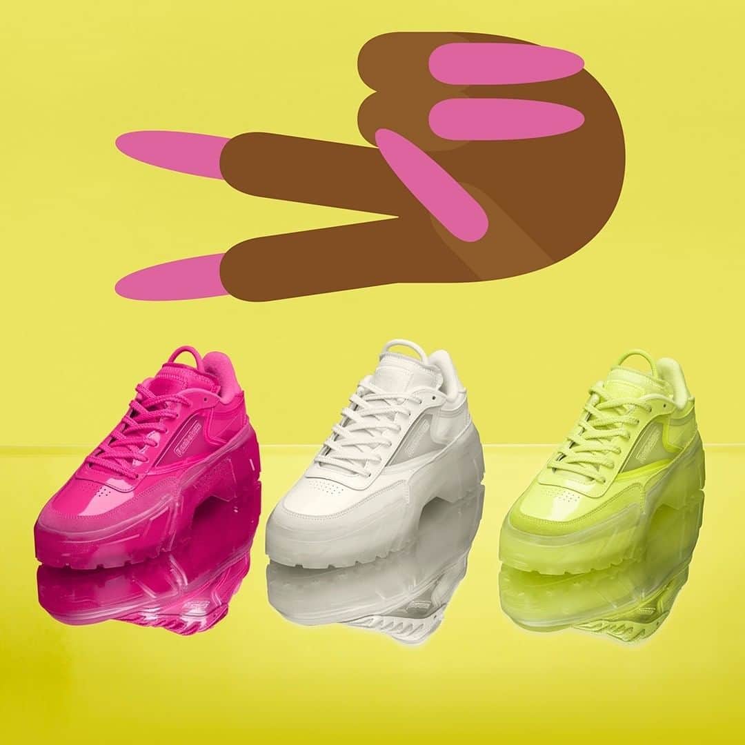 のインスタグラム：「. Reebokから "CARDI B" コラボの最新カラーが登場✨💋  リーボックを代表するプレーンなフォルムの、"CLUB C(クラブ C)"を、圧巻のプラットフォームを備えてアップデートした、"CLUB C CARDI"🤘  前作のレッドに続く最新作が、鮮烈なピンク、鮮やかなイエロー、クリーンなホワイトの3カラーで登場😎  クラシックなアッパーは、"CLUB C"のDNAを受け継ぎながら、存在感を放つクリアのソールがインパクト満載なスペシャルなデザイン✨ "CARDI B"のように全ての女性が自由に自己表現ができる世界を目指す、情熱的なコレクションとなっています❣️  2/6(SAT)より発売開始。ぜひお見逃しなく！！  #atmos#atmospink#アトモス#アトモスピンク#スニーカー#スニーカー女子#reebok#cardib#clubc#リーボック#リーボックスニーカー#厚底スニーカー#クリアソール#スニーカーファッション#スニーカーショップ#リーボッククラシック#ストリートスタイルストリートファッション#HIPHOP#ヒップホップ」