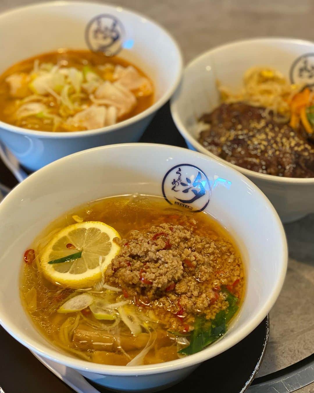 Ayuminのインスタグラム：「🍜らぁめん汐🍜 焼肉のエイトカルビ、ナインカフェと 併設されている知立のラーメン店！ . テーブルに置いてあるモニターで注文！ ラーメンと焼肉屋だからこその丼も 楽しめるのが🙆🏼‍♀️❣️ハラミ丼お気に入り✨ . ☑️汐台湾らぁめん ☑️海老汐らぁめん ☑️ハラミ丼 . ※過去pic . . スタバクイーン👸🏼メインアカウント ➡︎ @ayumin0220stb . #エイトカルビ#らぁめん汐#ナインカフェ #知立ランチ#知立グルメ#刈谷ランチ#刈谷グルメ #愛知ランチ#愛知グルメ #インスタグルメアワード2021#あいなご#ナゴレコ#グルメライター」