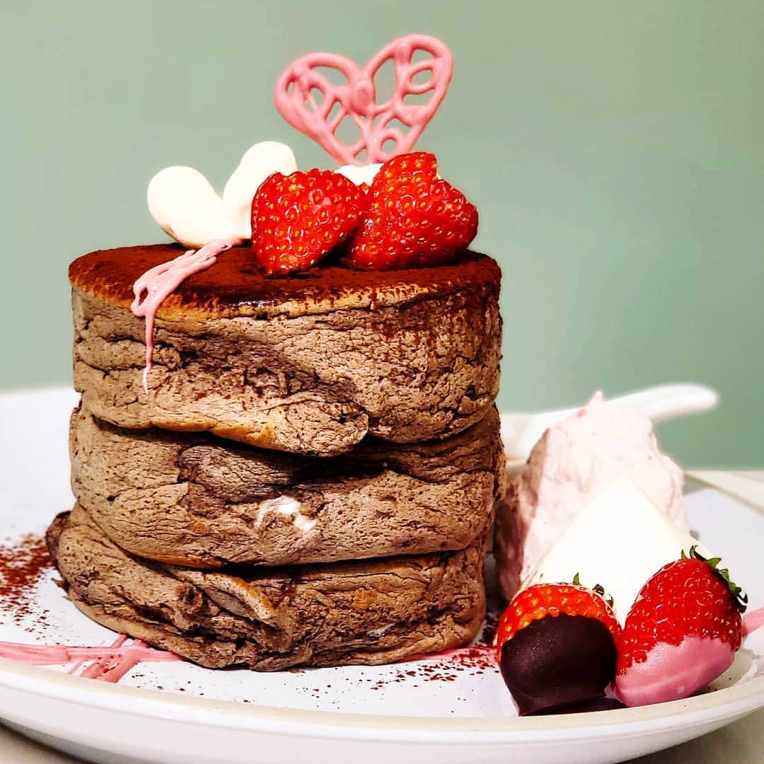 ミスター黒猫（黒猫仙人）のグルメインスタ