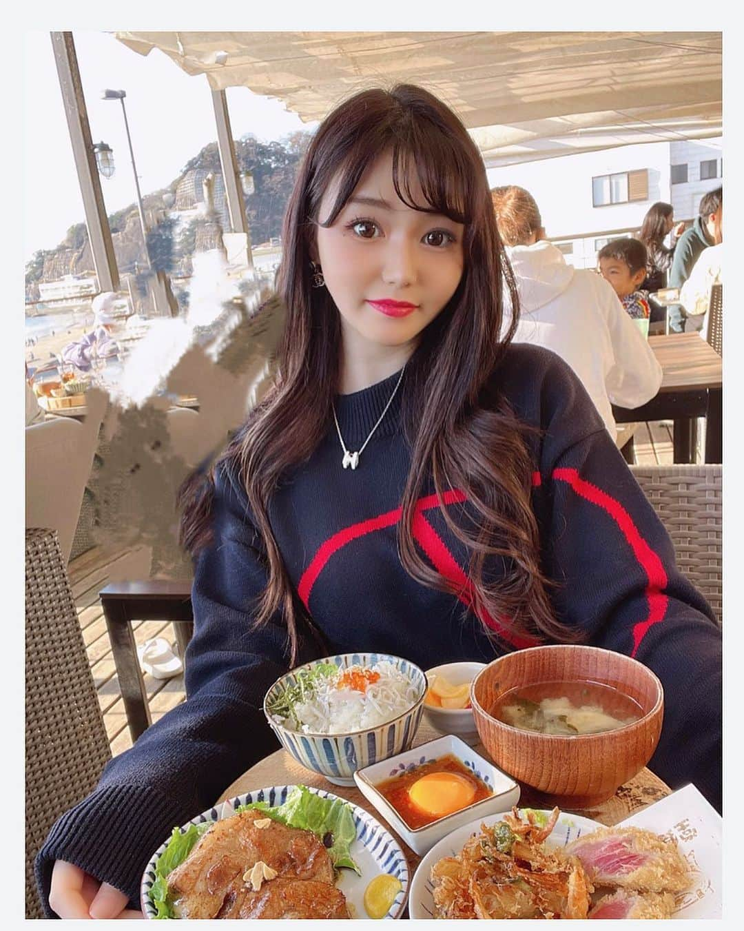 𝑒𝑟𝑖𝑘𝑎さんのインスタグラム写真 - (𝑒𝑟𝑖𝑘𝑎Instagram)「鎌倉グルメ🤤💭 . . 地元の友達と車で鎌倉まで行ってきた❤️ 海見れたし、美味しいものも食べれて幸せ💓💓(*´ω`*) . . . すごい並んでたけど待つ甲斐があったなん☺︎❤︎ . . . 帰り道めちゃ飛ばしちゃった🚗💨笑 . . #鎌倉ランチ#鎌倉グルメ#鎌倉カフェ #きこり食堂#海沿いのキコリ食堂#逗子#湘南#江ノ島#由比ヶ浜#ドライブ好き女子#六本木#zootokyo #zoo東京 #ズー東京  #キャバクラ #キャバ嬢 #きゃば嬢 #ホステス #歌舞伎町 #西麻布 #すすきの #国分町 #中洲 #erika#えりか #エリカ」2月1日 11時51分 - eri.4734