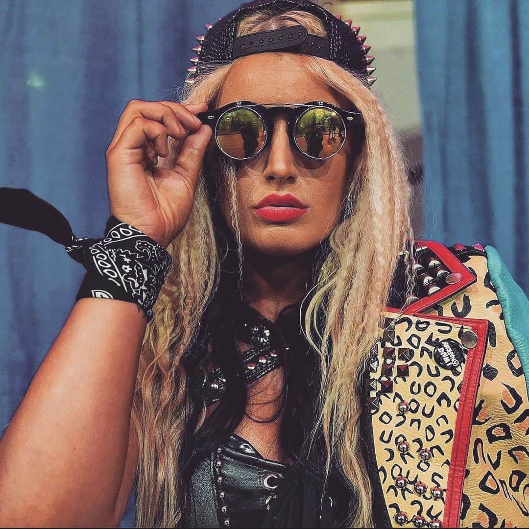 トニー・ストームのインスタグラム：「#RoyalRumble2021 🤘🏼」