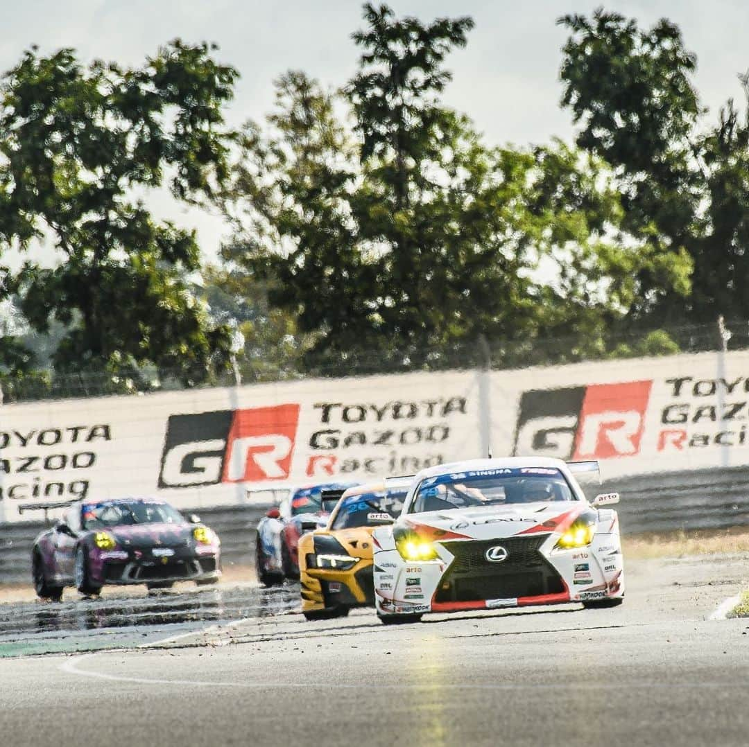 Toyota team thailandさんのインスタグラム写真 - (Toyota team thailandInstagram)「สู้ๆ ครับ ทุกคน ✌🏻✌🏻 #toyotagazooracing #Toyota #Racing #Motorsport #อยากเห็นคนไทยหัวใจมอเตอร์สปอร์ต #TeamWork #ThaiTeam #TOYOTAGazooRacingteamThailand #CheerThai #ThaiPride #ไม่เชียร์ไทยแล้วจะเชียร์ใคร #แข่งรถ #นักแข่ง #ทีมคนไทย #Car #RaceCar #LexusRCF #TOYOTA86 #SuperCar #CHR #Supra #CorollaAltis #Vios #GR #TGR #GazooRacing」2月1日 11時55分 - toyotagazooracingteamthailand