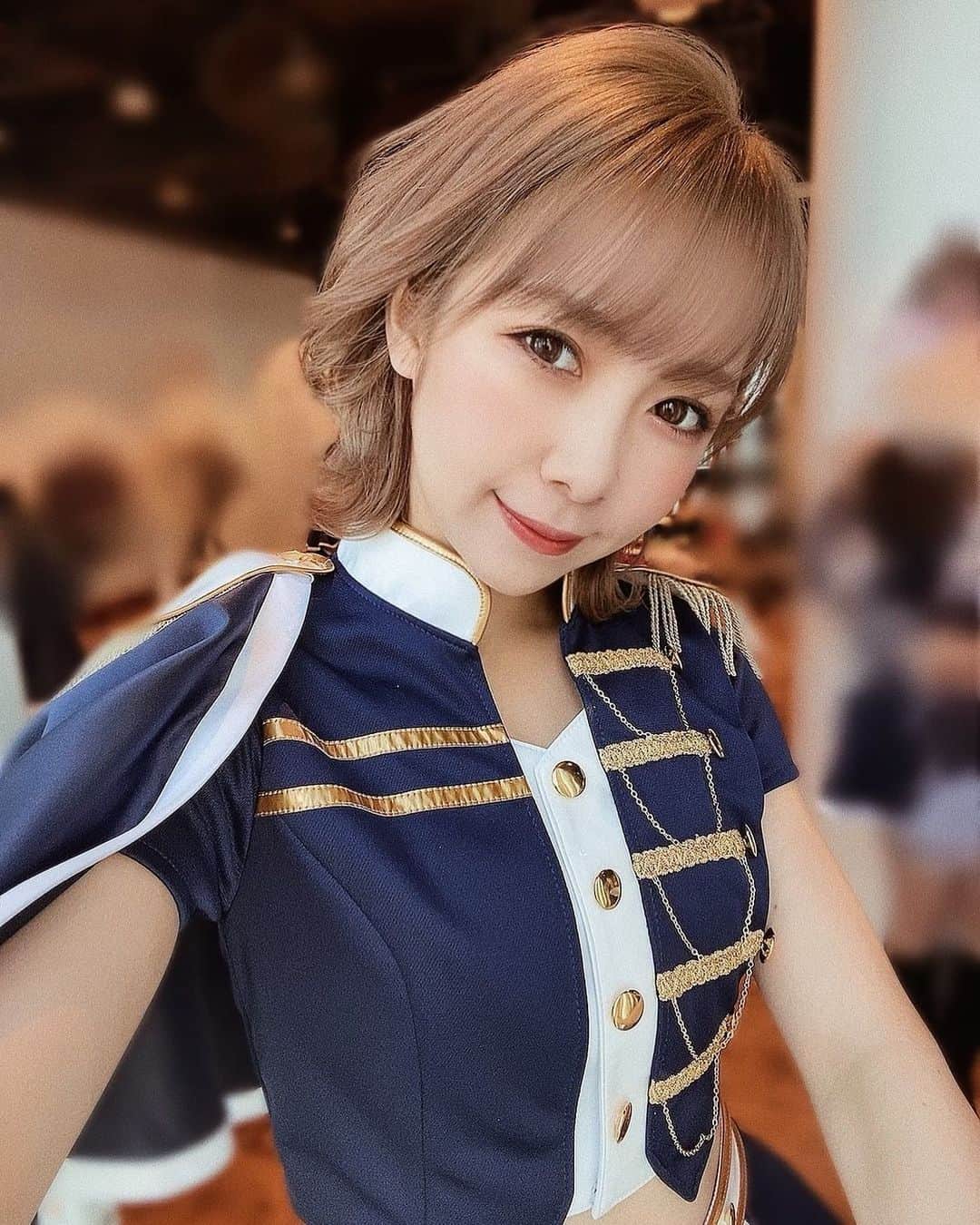 MIYUのインスタグラム：「皆さま、ただいまです🐼♡﻿ ﻿ ﻿ ﻿ ﻿ ﻿ 球春到来⚾️✨﻿ ﻿ ﻿ 野球ファンの皆さま、﻿ 明けましておめでとうございます😊！﻿ ﻿ ﻿ 12球団、一斉にキャンプインです✨﻿ ﻿ ﻿ ﻿ ﻿ ﻿ ﻿ ﻿ と、同時に…﻿ BsGirls2021として﻿ 今日からSNSがスタート✨﻿ ﻿ ﻿ ﻿ ﻿ ﻿ 改めまして…﻿ BsGirls 6年目になります。﻿ 背番号337番 performerの﻿ MIYUです🐼﻿ ﻿ ﻿ ﻿ プロフィールにも書いていますが、﻿ パンダ、カメラ、ファッション…はもちろん﻿ 野球、ゴルフ、メイク、オシャレ…﻿ あとは人と関わる事が大好きです♡﻿ ﻿ 好きな事が沢山あります♩﻿ ﻿ ﻿ ﻿ ﻿ 自分の強みでもある﻿ 「何でも恐れず挑戦精神！」を﻿ 存分に活かし、色んなことに挑戦し﻿ 成長していきたいと思います😊﻿ ﻿ ﻿ ﻿ ﻿ ﻿ 今シーズンもBsGirlsとして﻿ 皆さまと、メンバーと﻿ 大好きなオリックス・バファローズと﻿ 共に闘える事が本当に幸せです。✨﻿ ﻿ ﻿ ﻿ ﻿ ﻿ そして発表がありましたが、﻿ 8年目を迎えるCHALが﻿ 2021年シーズンをもって卒業します。﻿ ﻿ ﻿ ﻿ CHALと出会って人生や考え方が本当に変わり、﻿ 今の私があるのもCHALがいたからこそと﻿ 言えるくらい、本当に大切な存在。﻿ ﻿ ﻿ ﻿ ﻿ leader CHALを支えるのはもちろん、﻿ subleader YURINA、NATSU、﻿ メンバーみんなを私なりにできる形で﻿ 支えていきたいと思います！﻿ ﻿ ﻿ ﻿ ﻿ 皆さま、﻿ 今シーズンもよろしくお願いします😊✨﻿ ﻿ ﻿ ﻿ ﻿ ﻿ ﻿ #オリックス #Bs2021 #BsGirls #オリ姫﻿ #野球 #プロ野球 #オリックスバファローズ #超革新系﻿ #野球女子　#野球好き　#京セラドーム大阪﻿ #オリックス女子 #インスタ野球女子﻿ #球春到来 #宮崎春季キャンプ #キャンプイン﻿ #baseball #ORIX #Buffaloes #osaka﻿ #MIYU #miyu_337  #🐼」