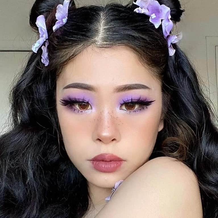 Benefit Cosmeticsさんのインスタグラム写真 - (Benefit CosmeticsInstagram)「Fairy vibes 🧚🏽‍♂️ @nicaphan goes for our #boiing Cakeless Concealer and #preciselymybrowpencil to complete this ethereal makeup look! #regram #friendswithbenefit」2月1日 12時04分 - benefitcosmetics