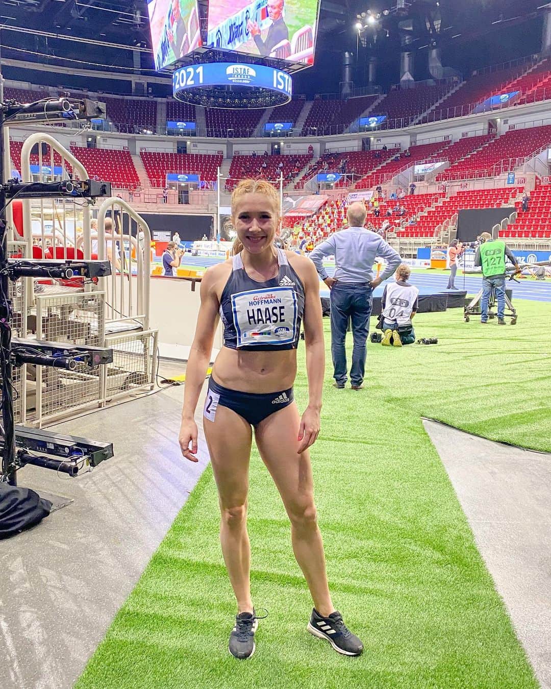 のインスタグラム：「EM-Norm ✔️ Nach einem leider suboptimalen Wettkampf in Karlsruhe konnte ich heute in Düsseldorf ein bisschen mehr Gas geben ☺️ 7.24sek...EM-Norm in der Tasche ☺️💪🏼   @sprintteamwetzlar  #rebekkarabbit  #crsmedical #dentupostend #expoplanweimargmbh #svenköppe #neverdone #runningfast」