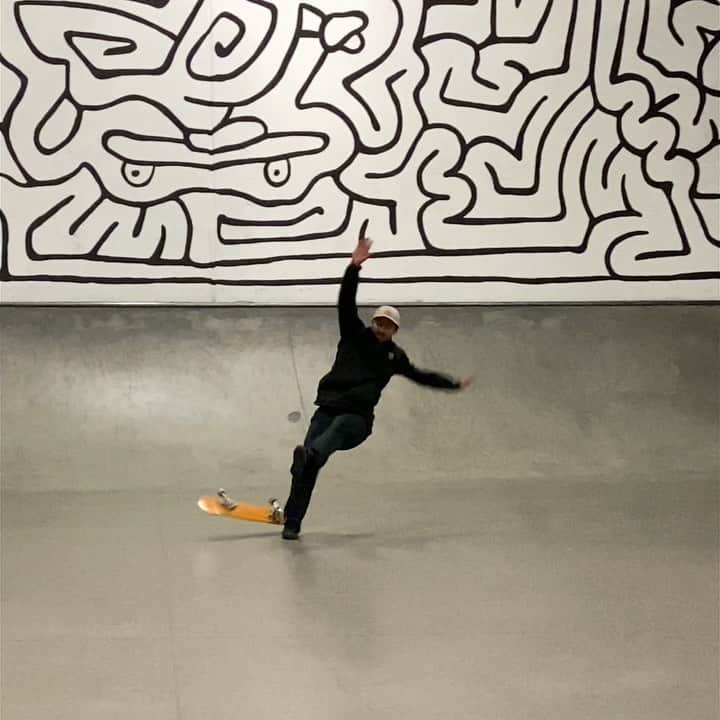 ケビン・ホーフラーのインスタグラム：「HAHA 🎥 @VitorBorger #SkateboardingIsFun」