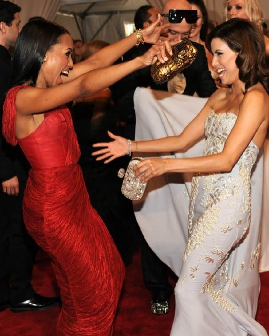 エヴァ・ロンゴリアさんのインスタグラム写真 - (エヴァ・ロンゴリアInstagram)「Happy birthday @kerrywashington!! 💕👯‍♀️」2月1日 5時24分 - evalongoria