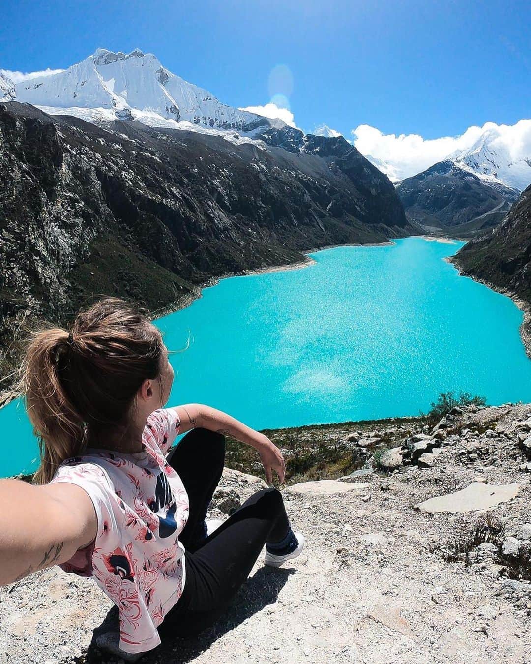 goproさんのインスタグラム写真 - (goproInstagram)「Photo of the Day: Bright blue everything 🔹🏔 #GoProFamily member @ninanhaia  @goprope #GoProPE #GoPro #GoProSelfie #Peru #Andes」2月1日 5時24分 - gopro