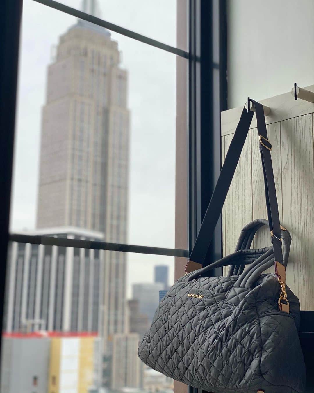 MZウォレスのインスタグラム：「“Wherever 2021 takes me, I've got the go bag packed and ready.” - @madelynburke takes MZW Essentials to the next level. What’s packed in your go bag?」