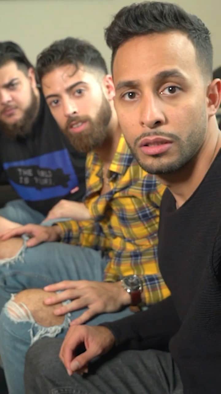 Anwar Jibawiのインスタグラム：「When someone interrupts me 👋🏼 @ramseyharb @omarj @rezalyfe13」