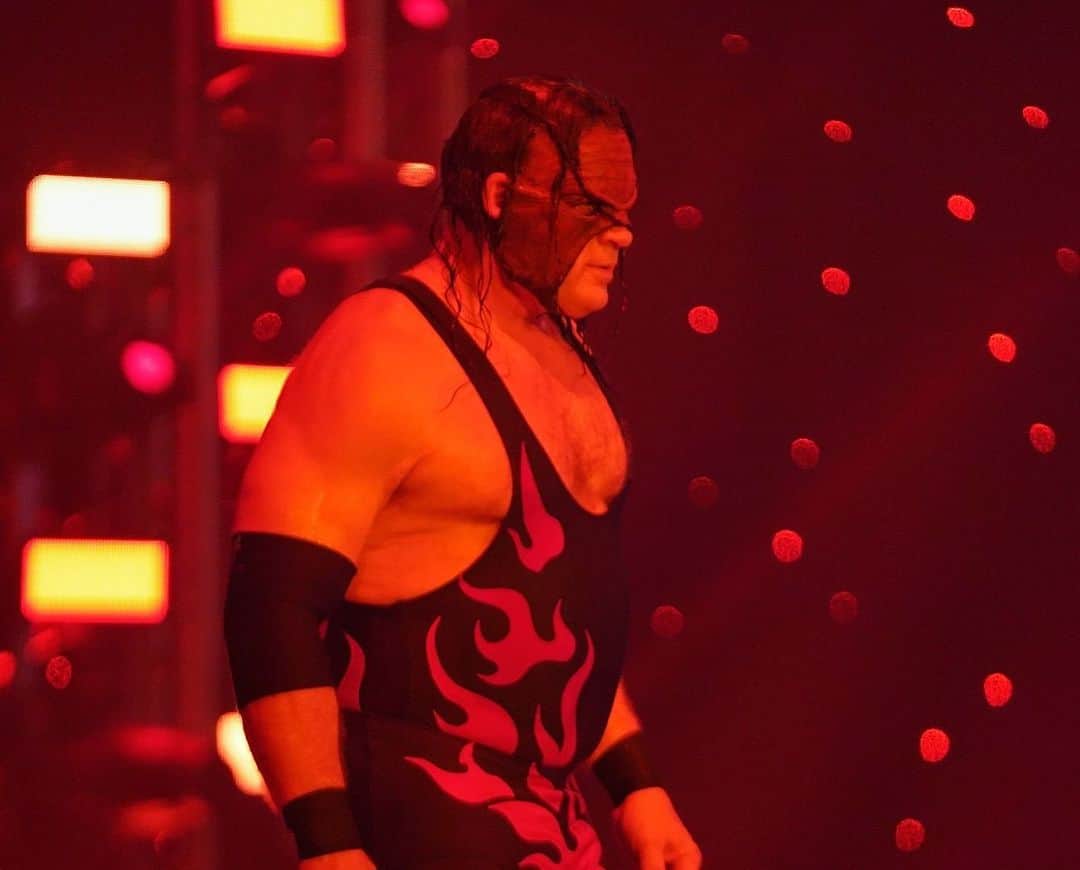 WWEさんのインスタグラム写真 - (WWEInstagram)「😱🔥😱🔥 #Kane #RoyalRumble」2月1日 12時19分 - wwe