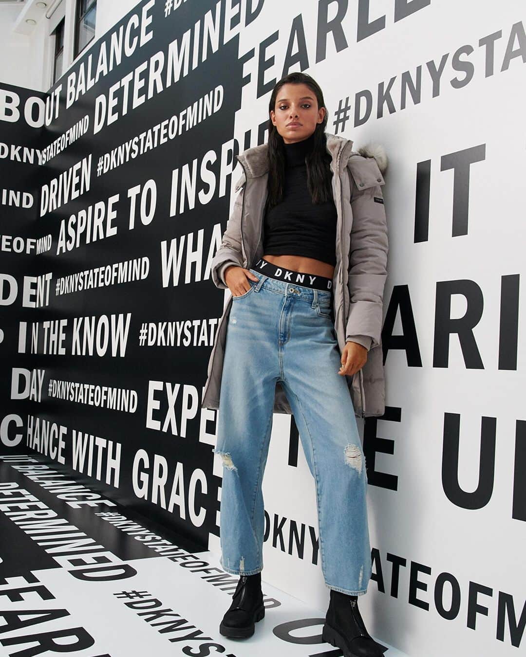 DKNYのインスタグラム：「Giving winter the cold shoulder. Tap to shop the #DKNY look. #DKNYSTATEOFMIND」