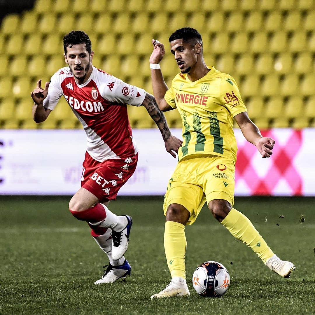 リーグ・アンさんのインスタグラム写真 - (リーグ・アンInstagram)「L’@asmonaco s’impose à Nantes ! 👍 . Monaco win in Nantes . @fcnantes 🆚 @asmonaco (1-2) . #Ligue1UberEats #Monaco #ASM #Nantes #FCN」2月1日 8時11分 - ligue1ubereats