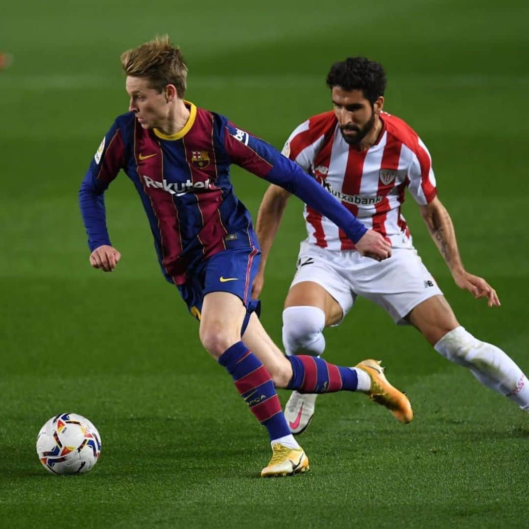 フレンキー・デ・ヨングのインスタグラム：「Important win #forçabarça 🙌🏼」