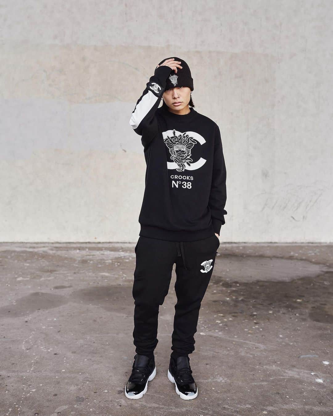 Crooks & Castlesのインスタグラム：「OOTD 🔥⁠⠀ ⁠⠀ #crooksncastles #crooks #crooksandcastles #ootd #medusa #cantstopthecrooks」