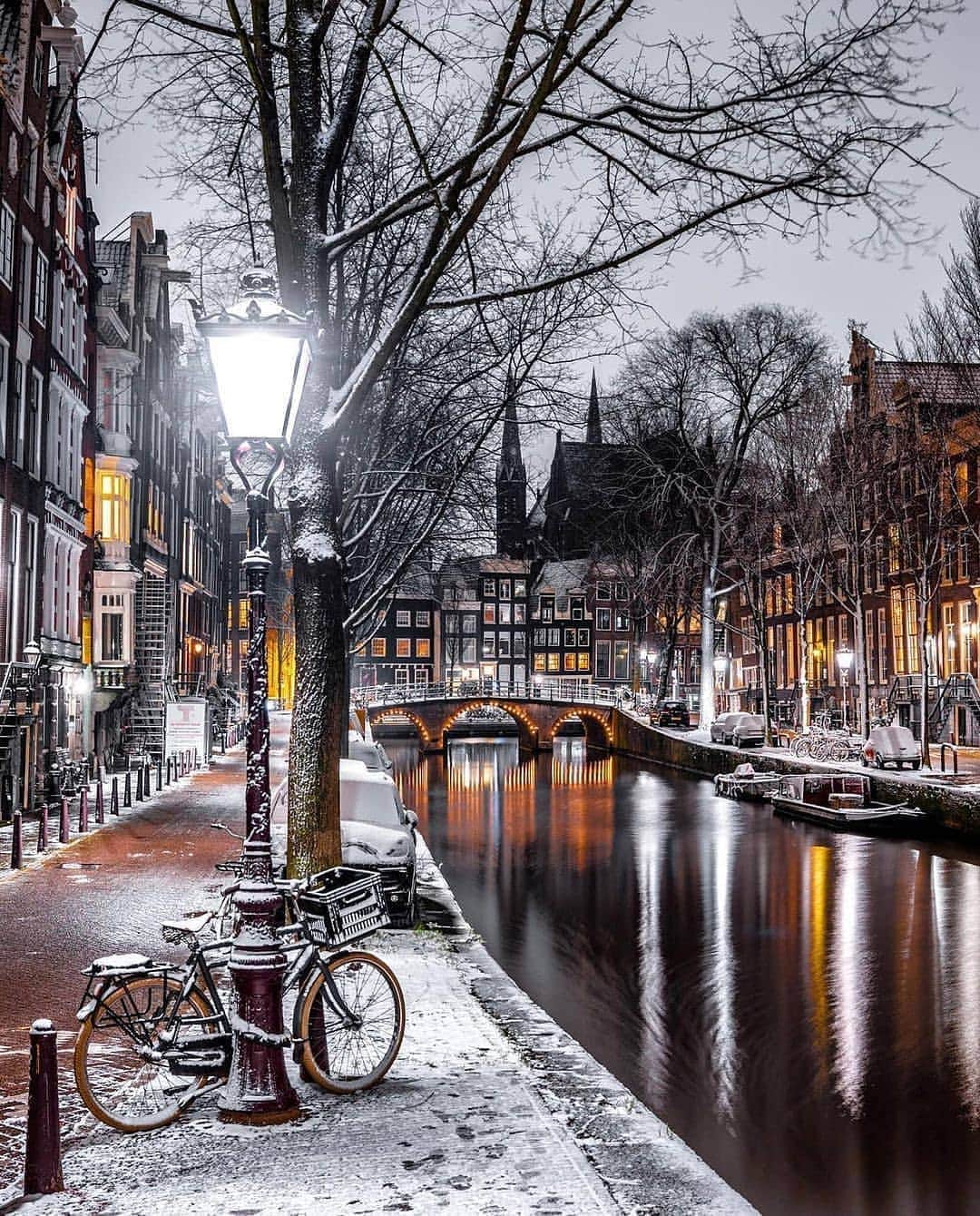 Padgramさんのインスタグラム写真 - (PadgramInstagram)「📍 Amsterdam , Netherlands 🇳🇱 📷: @noramaria.nl • #pgdaily #pgstar #pgcounty #planetgo #planet #planetearth #amazing #awesome #netherlands #holland #amsterdam🇳🇱 #visitamsterdam #awesomeamsterdam」2月1日 9時00分 - planet.go
