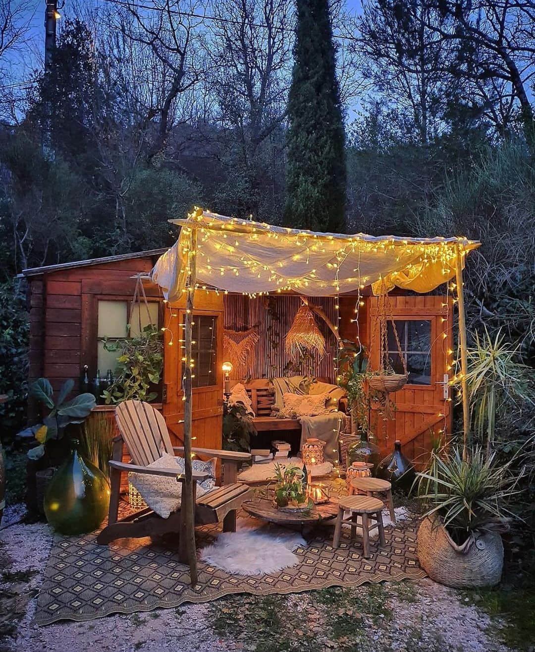 のインスタグラム：「Tag someone you would relax here with 😍 ft @zebodeko」
