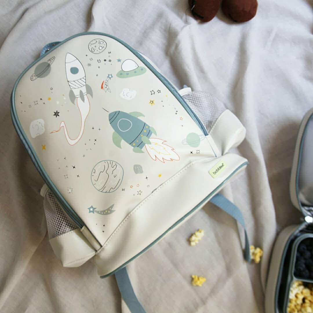 Target Australiaさんのインスタグラム写真 - (Target AustraliaInstagram)「Who spotted these in time for the school year? It's not too late to get your little one sorted with new backpacks, cool bags & bento boxes from @bobbleart. Swipe right to see more styles  🎯♥️ #targetaus #targetauskids #targetaushome」2月1日 9時33分 - targetaus