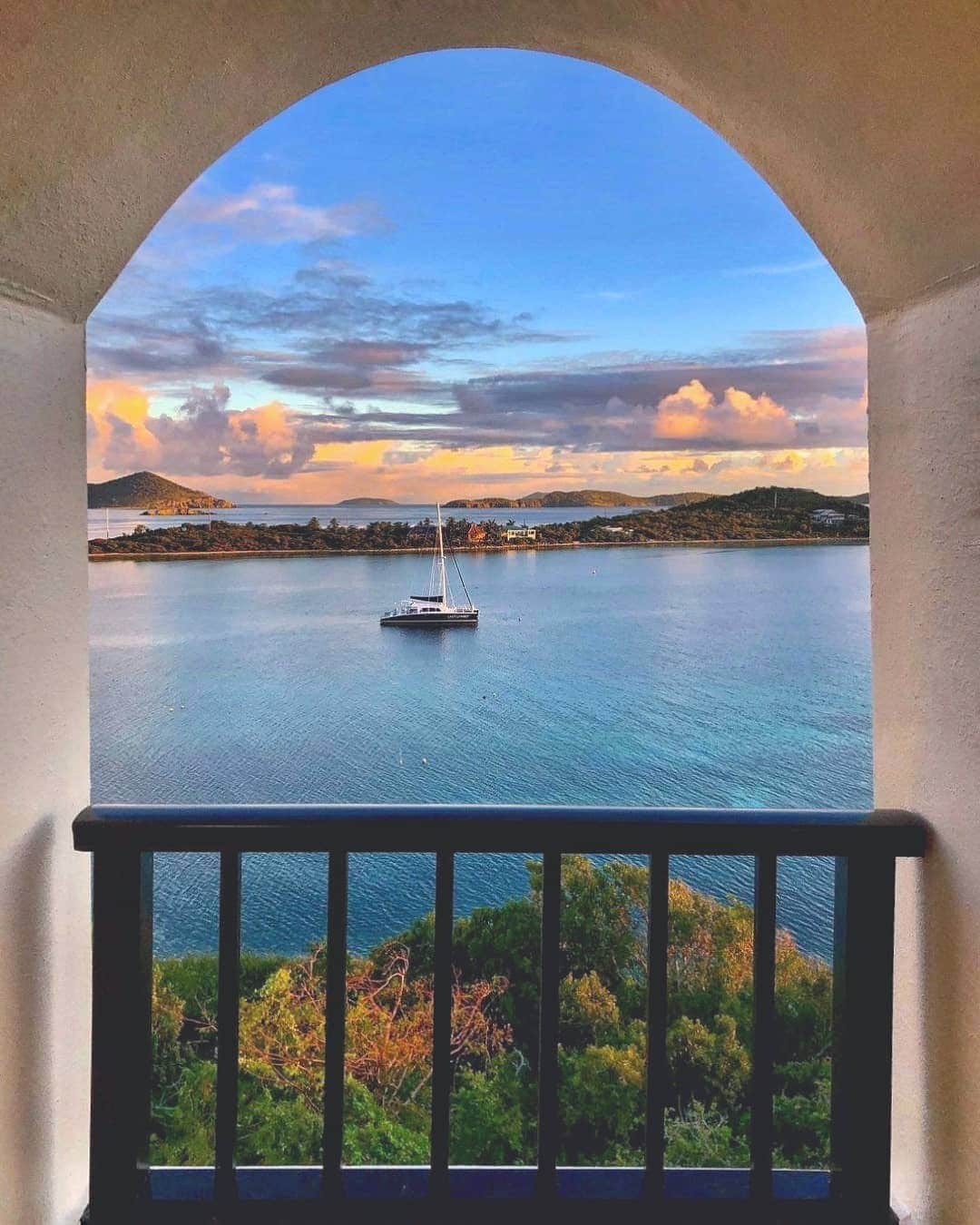 リッツ・カールトンのインスタグラム：「At a balcony's edge or on Caribbean currents, sail away at The Ritz-Carlton, #StThomas.」